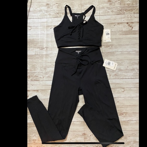 Year of Ours Pants - Year of our lace up bra and leggings set